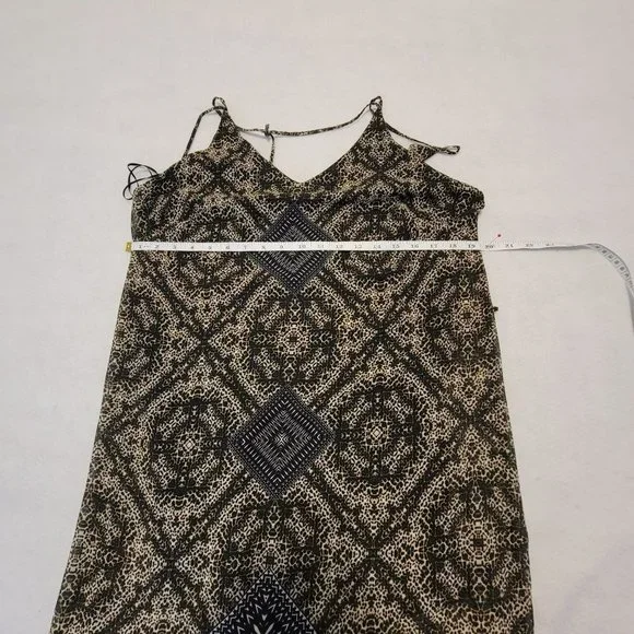 ASTR Women's Large Long Leopard Print with Geometric Pattern Dress Size L NWT - Picture 5 of 9